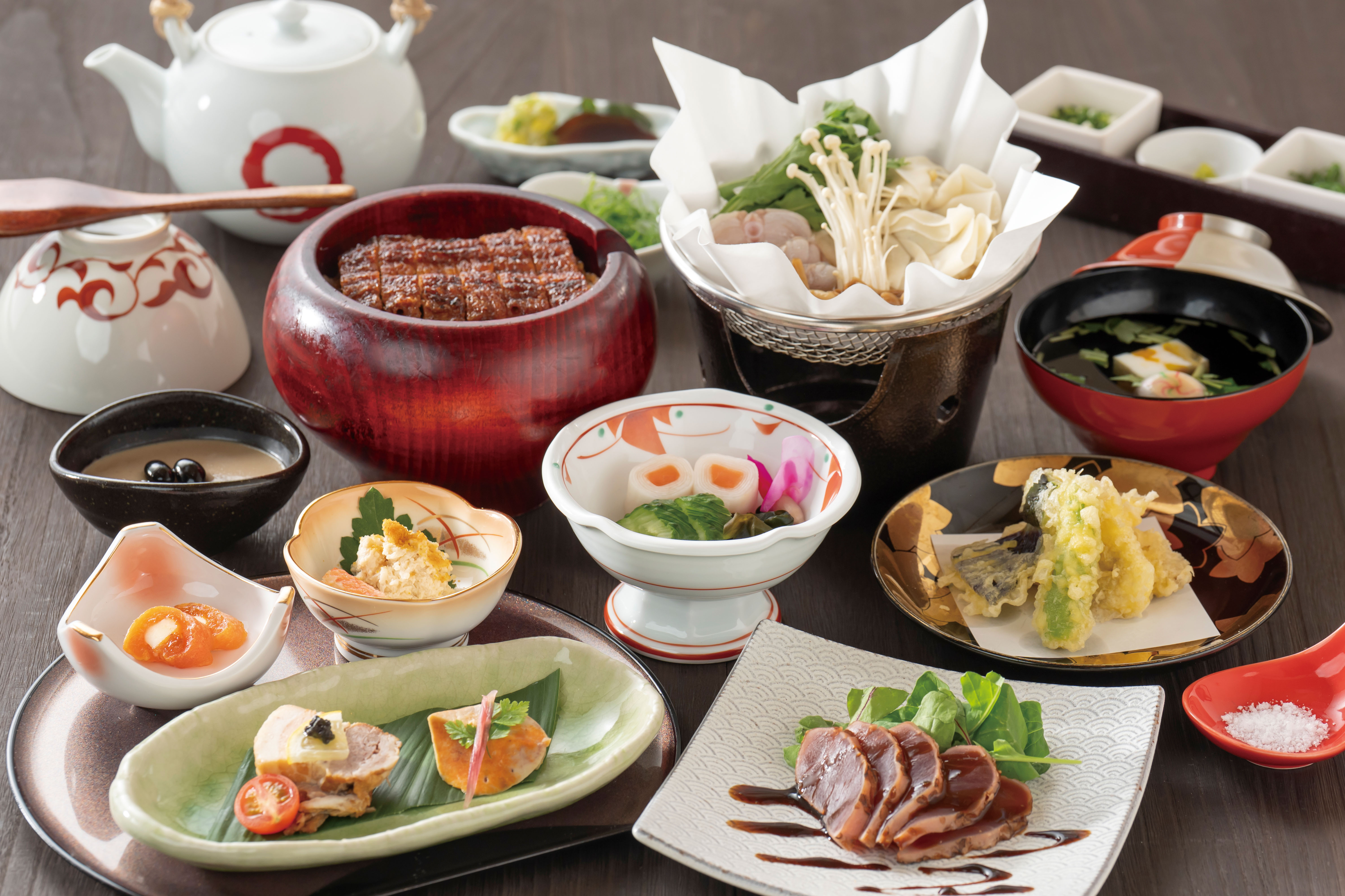 季節のミニ会席（内容・価格は季節により変更） 　　　　 ※時期により販売休止している場合がございます。
